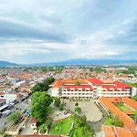 Great Choice 2Br At The Edge Bandung Apartment By Travelio