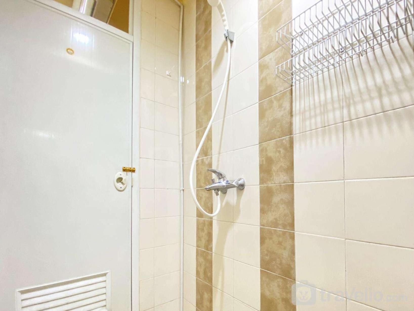 Great Choice 2br At The Edge By Travelio Apartemen *
