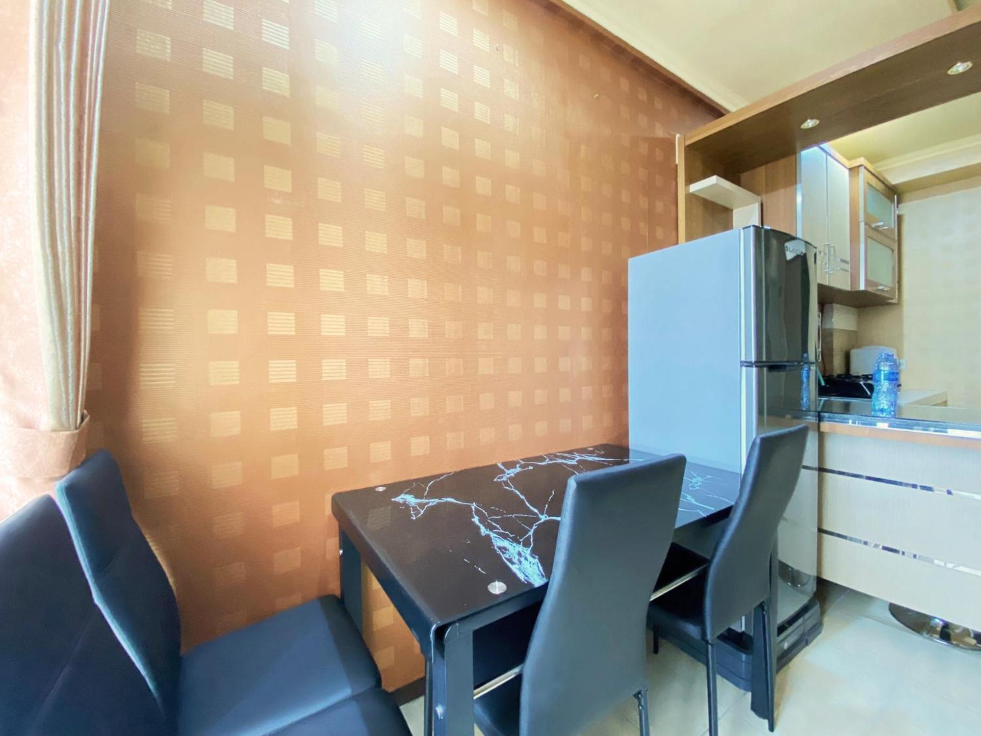 Great Choice 2br At The Edge By Travelio Apartemen *